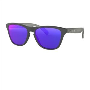 Oakley Frogskins